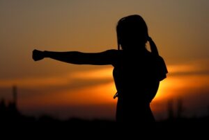 "Step-by-step beginner-friendly guide on how to build self discipline from scratch, with easy tips to stay consistent and motivated."